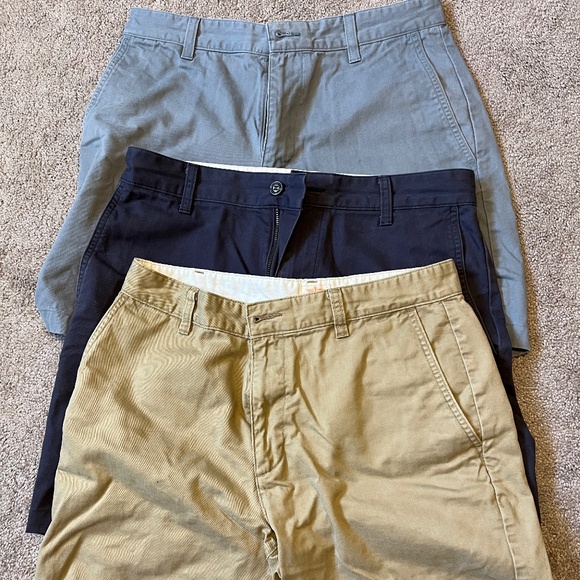 Lot of 3x Dockers Shorts - Picture 1 of 8